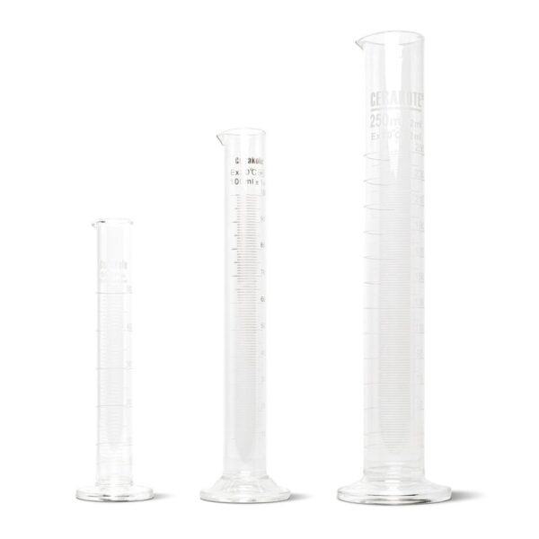 GLASS GRADUATED CYLINDER